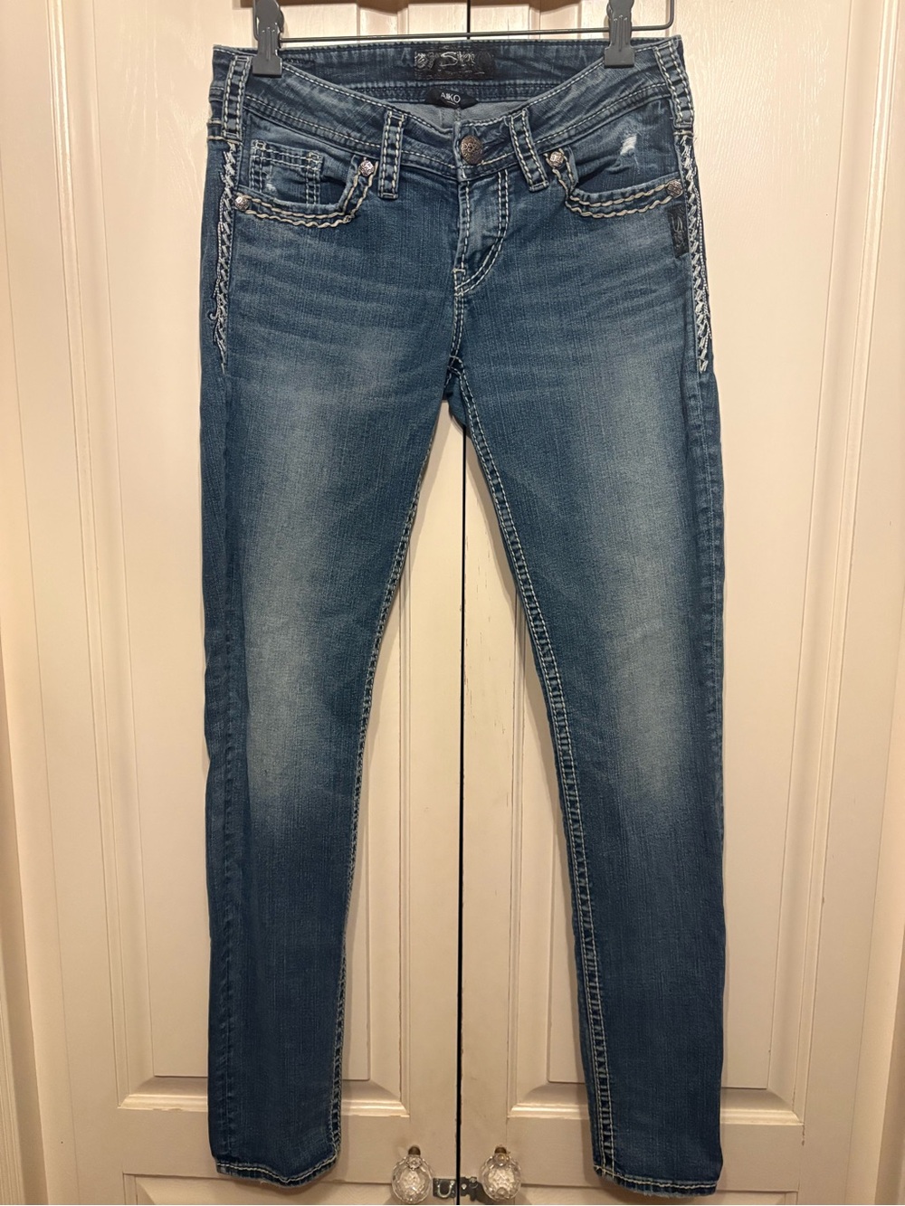 Y2K LOW RISE~ Silver Jeans Mid Blue Skinny Jeans with Whiskered Fade